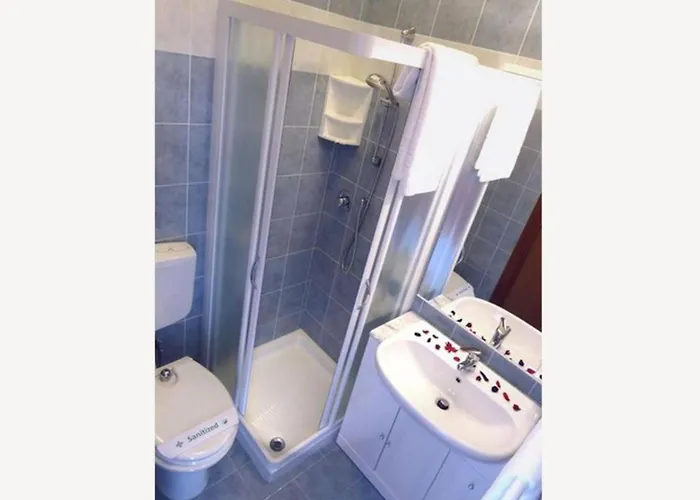 Functional Flat In A Modern With Pool بيبيوني