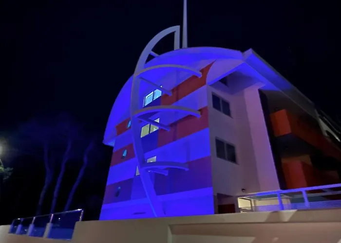 Functional Flat In A Modern With Pool